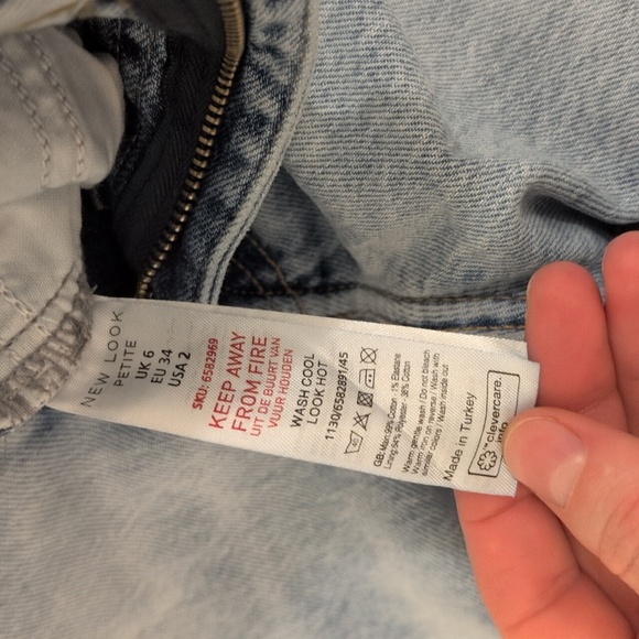 Topshop Denim Straight Leg Jeans with Distressed Detail - Picture 4 of 4